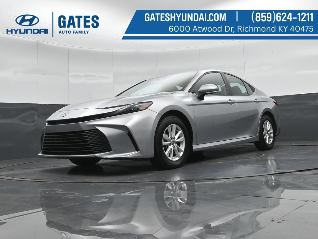 Used 2025 Toyota Camry LE FWD image 41