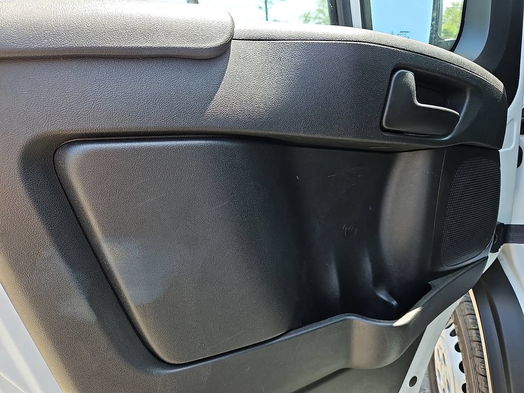 Used 2025 RAM ProMaster 2500 w/ U-Haul Equipment Group FWD image 13