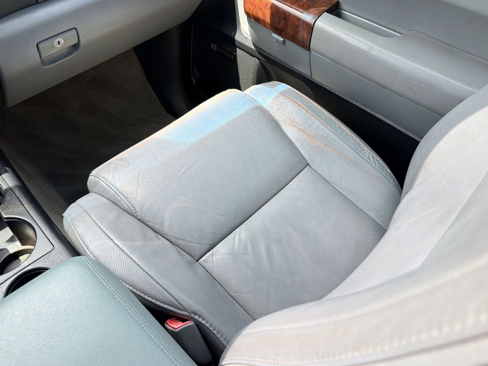 Used 2008 Toyota Sequoia Limited RWD image 30