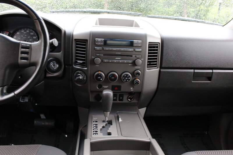 Used 2004 Nissan Armada SE w/ (BOS) Bose Pkg AWD/4WD image 14