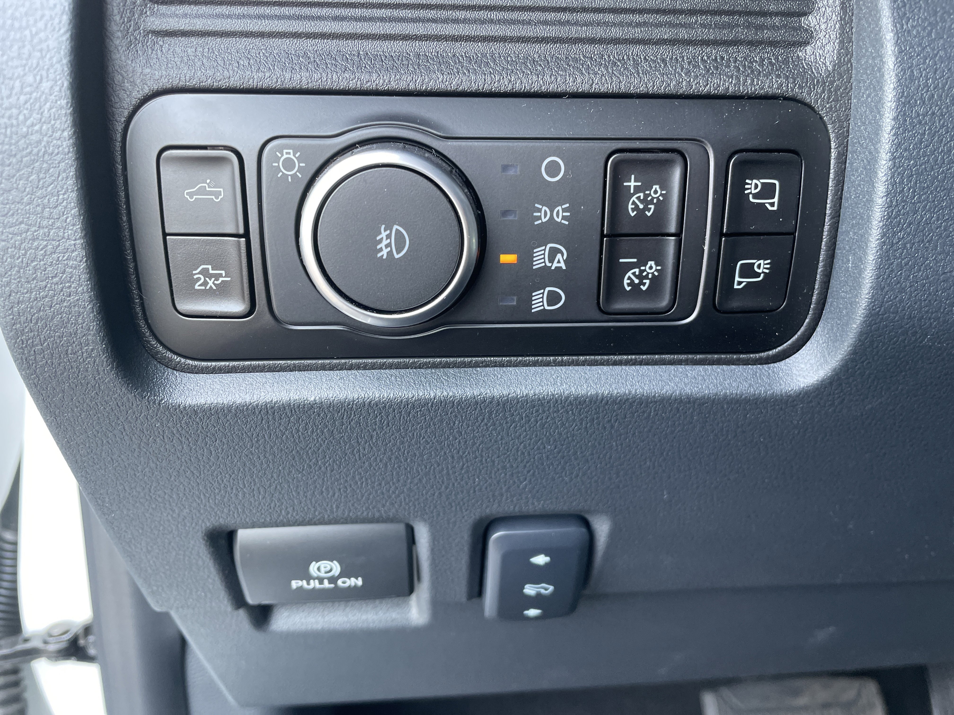 New 2026 Ford F350 Lariat w/ Lariat Ultimate Package image 15