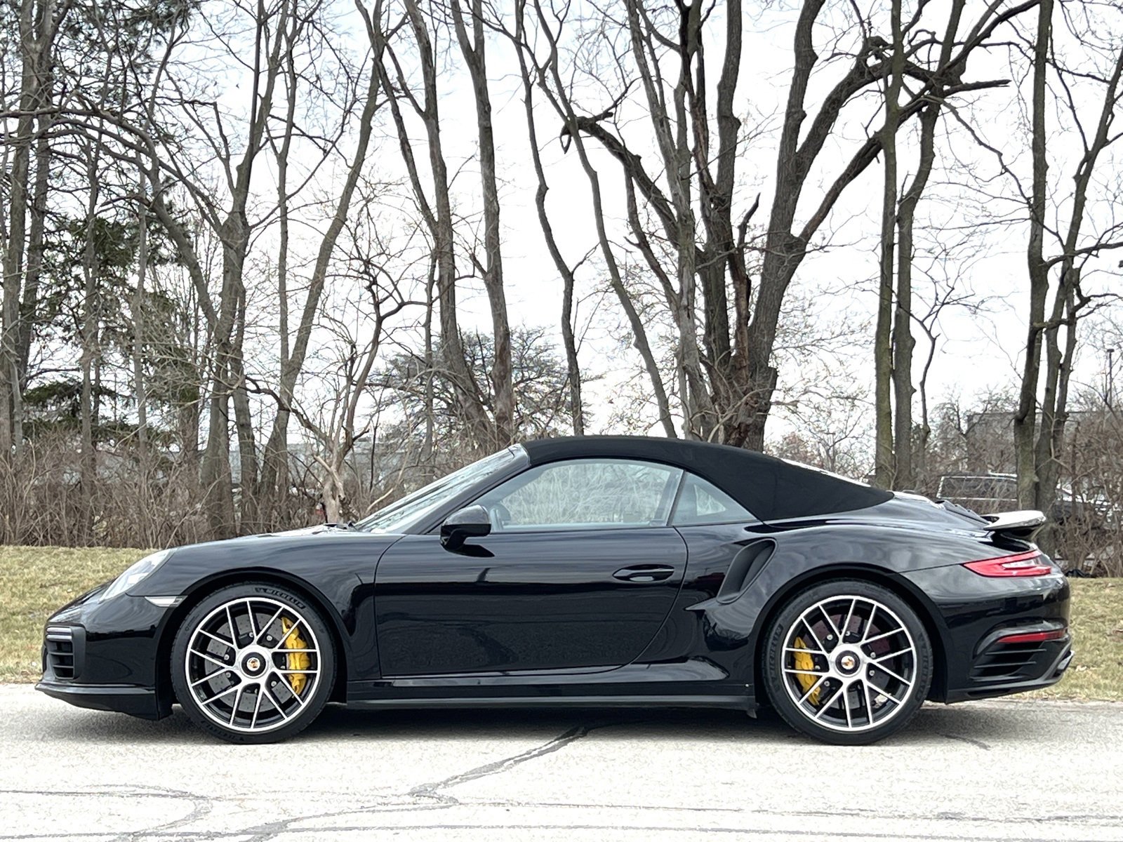 Certified 2019 Porsche 911 Turbo S image 2