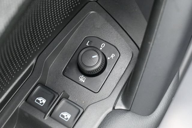 Used 2025 Volkswagen Tiguan S AWD/4WD image 11