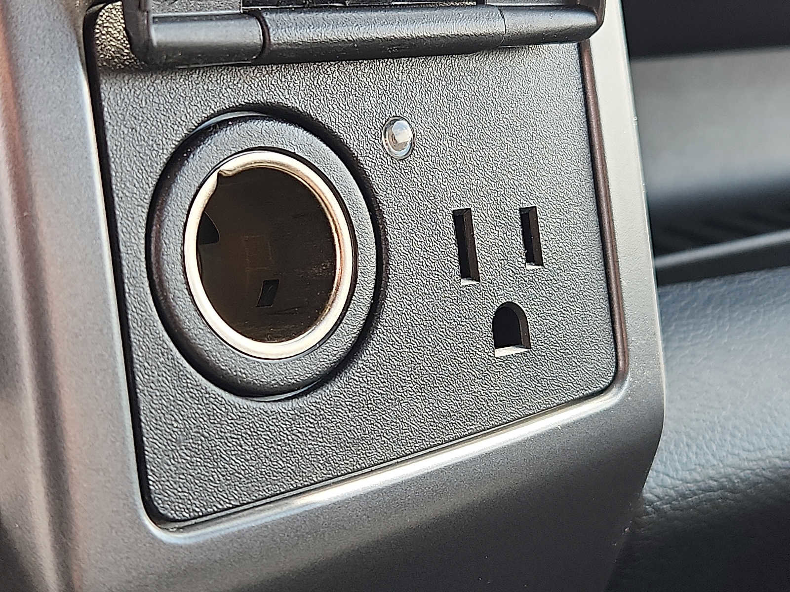 Used 2020 Ford F150 XLT w/ Equipment Group 302A Luxury image 23