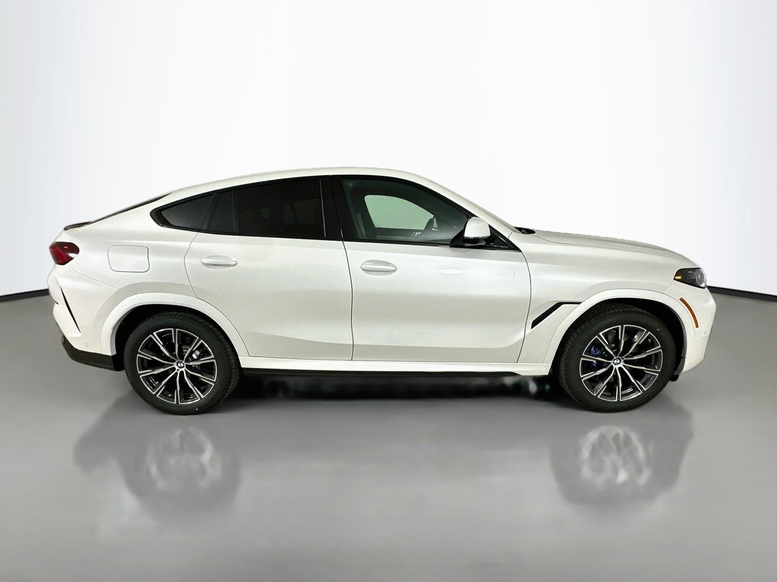 New 2027 BMW X6 xDrive40i AWD/4WD image 4