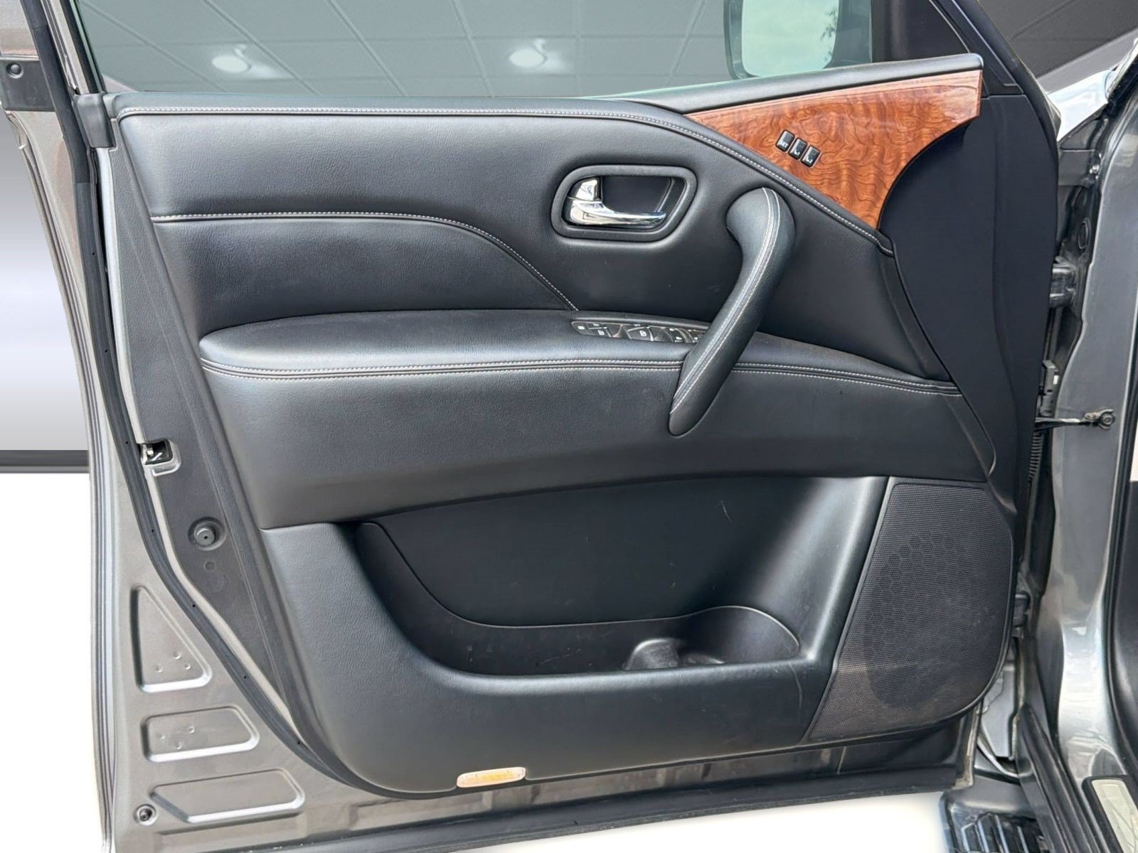 Used 2019 INFINITI QX80 Luxe AWD/4WD image 14