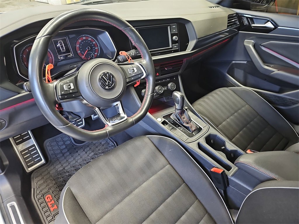 Used 2020 Volkswagen Jetta GLI image 15