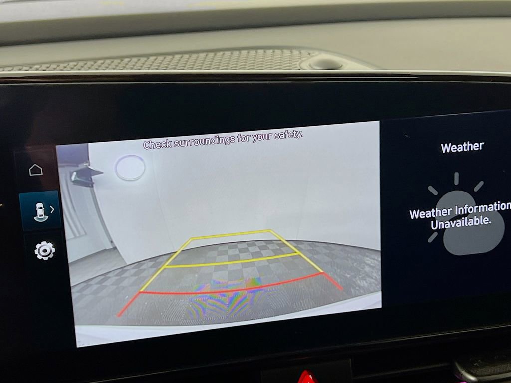 Certified 2025 Hyundai Elantra SEL image 14