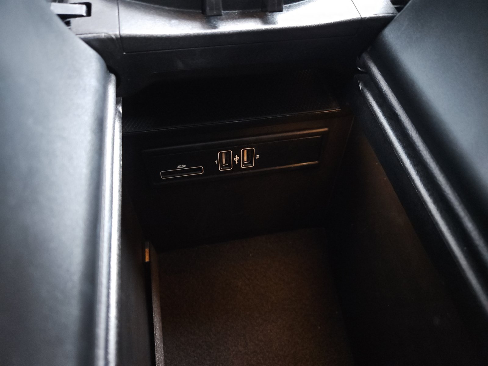 Used 2018 Mercedes-Benz GLC 300 4MATIC Coupe image 26