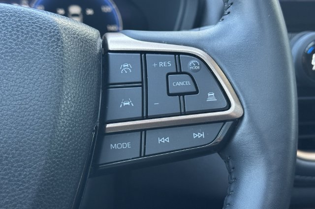 Used 2025 Toyota Grand Highlander AWD Hybrid image 29