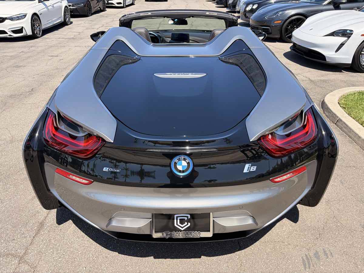Used 2019 BMW i8 Roadster AWD/4WD image 5