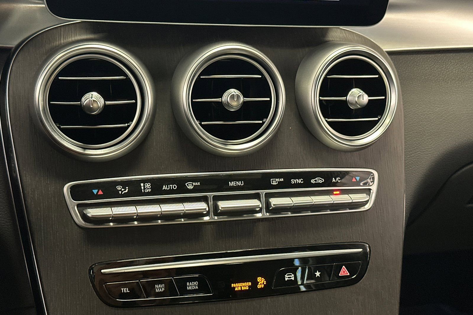 Certified 2023 Mercedes-Benz GLC 43 AMG 4MATIC Coupe image 20