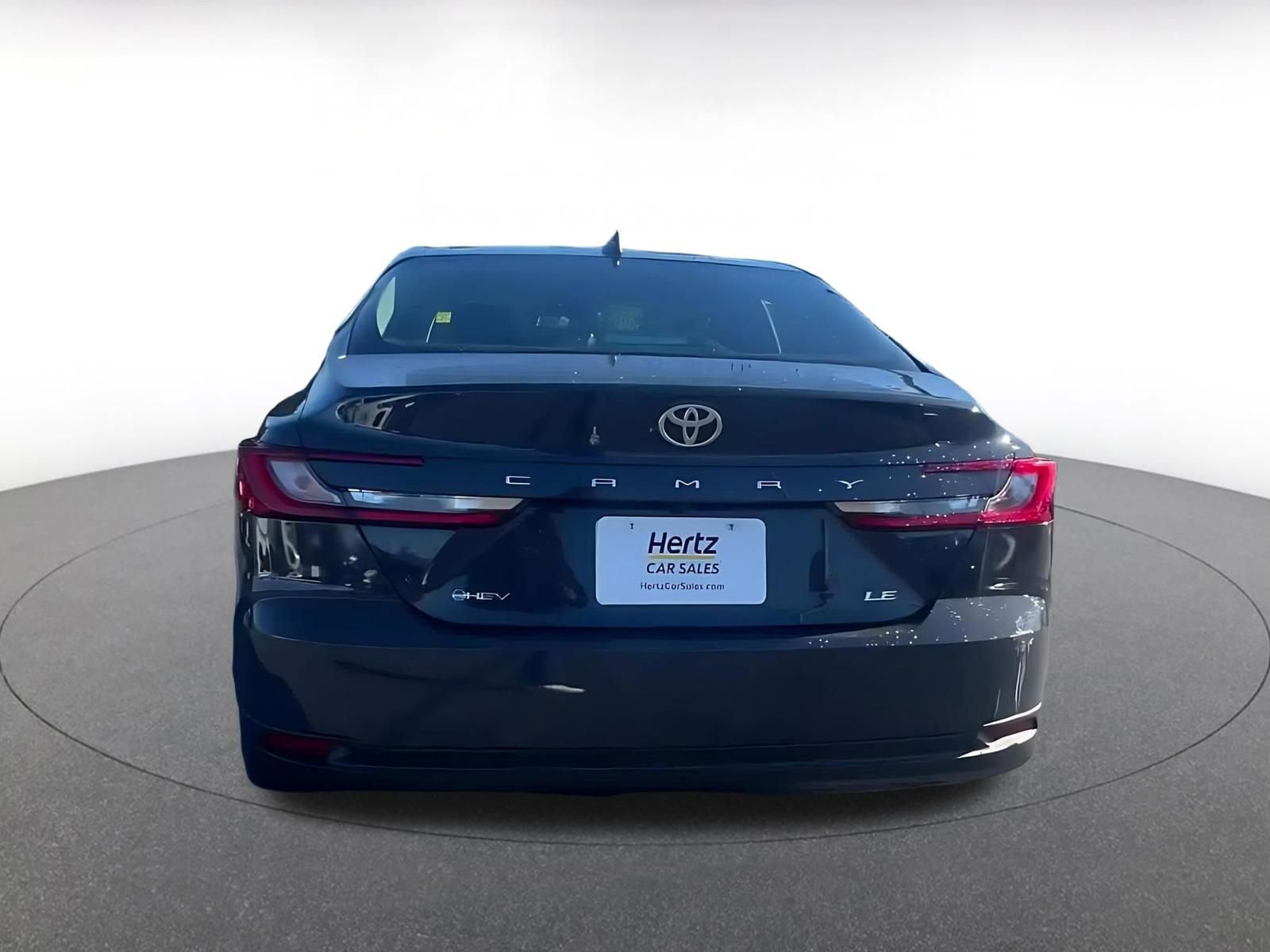 Used 2025 Toyota Camry LE image 14