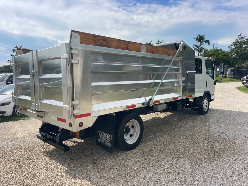 New 2024 Chevrolet Low Cab Forward image 4