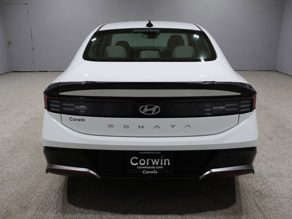 Used 2024 Hyundai Sonata SEL image 3