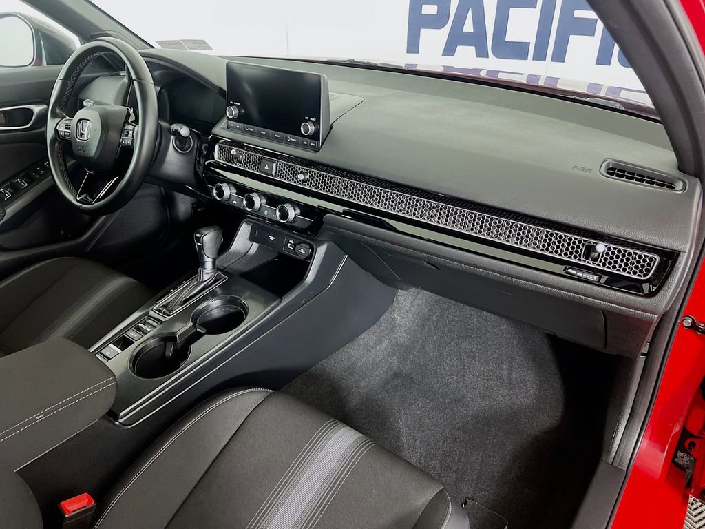 Used 2023 Honda Civic Sport image 32