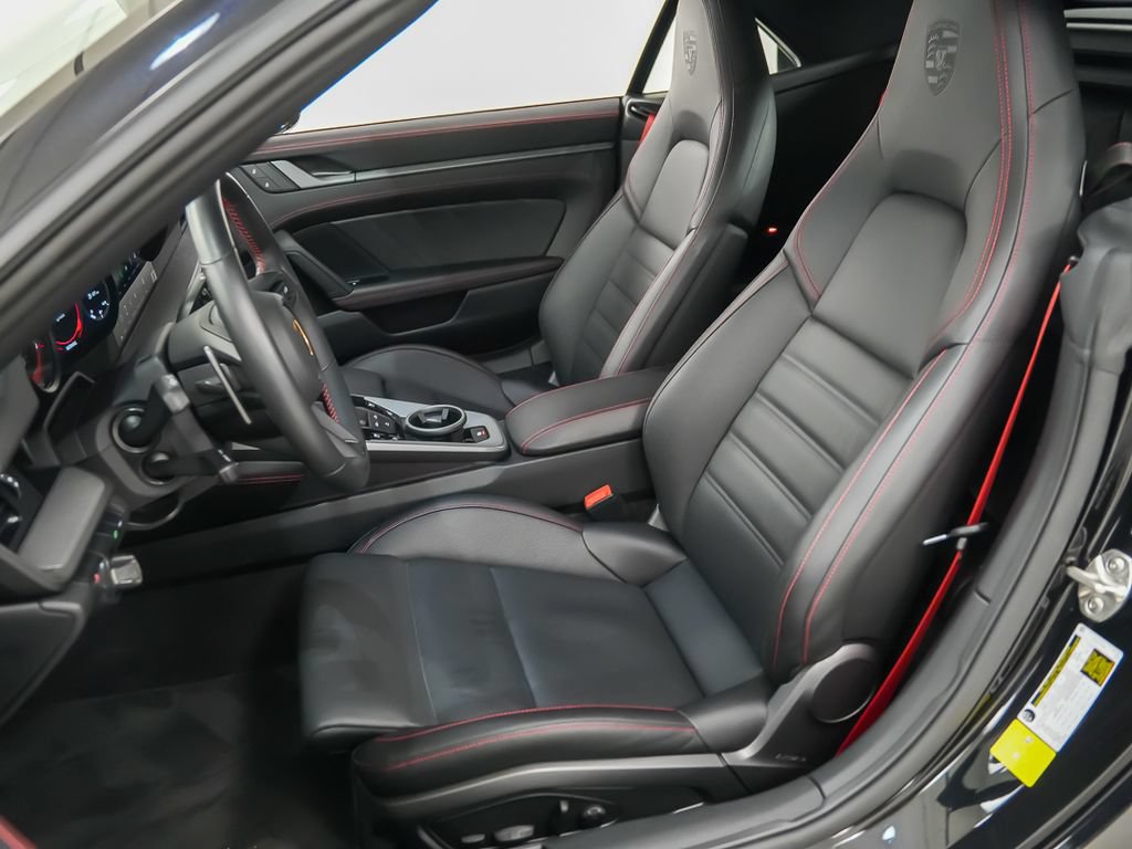 Certified 2022 Porsche 911 Carrera S RWD image 5