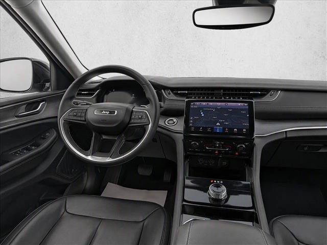 Used 2023 Jeep Grand Cherokee Limited RWD image 30