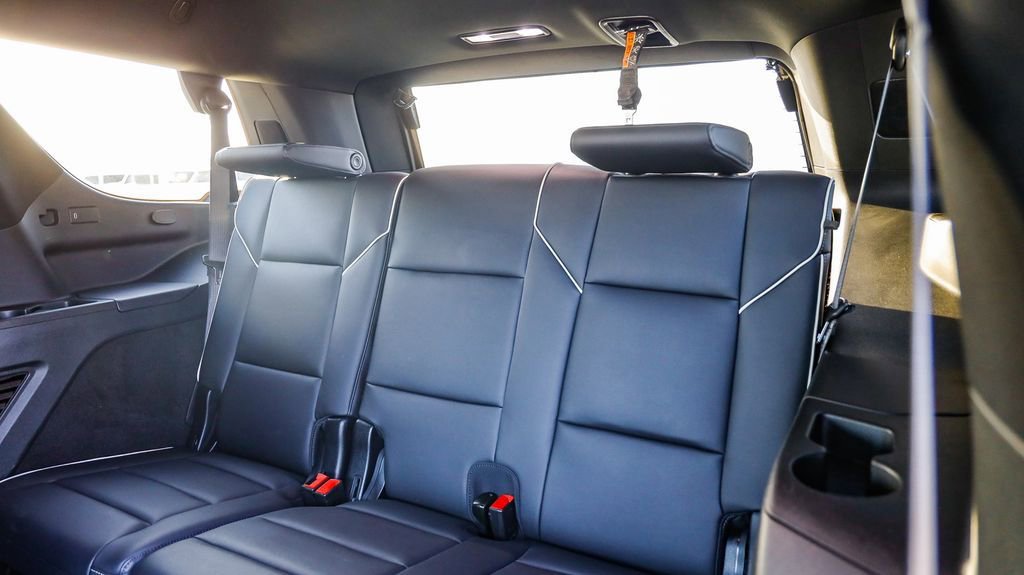 Used 2025 Cadillac Escalade Premium Luxury image 21