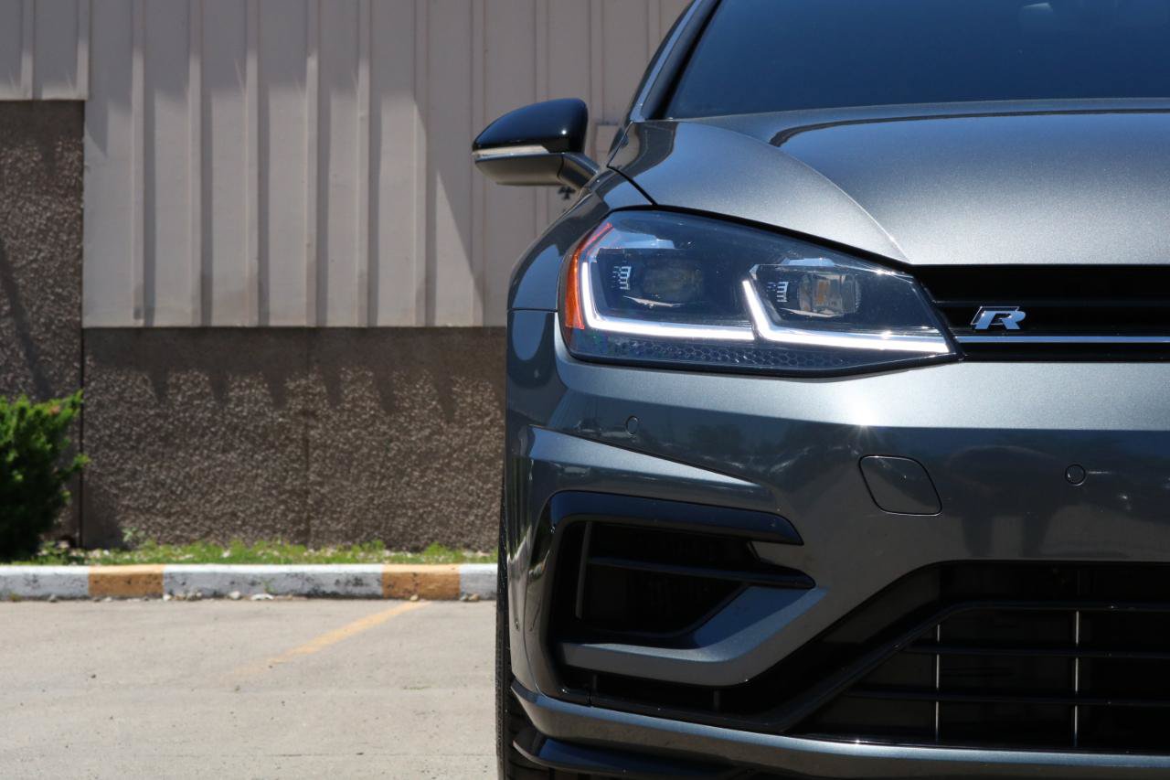Used 2019 Volkswagen Golf 4-Door AWD/4WD image 4