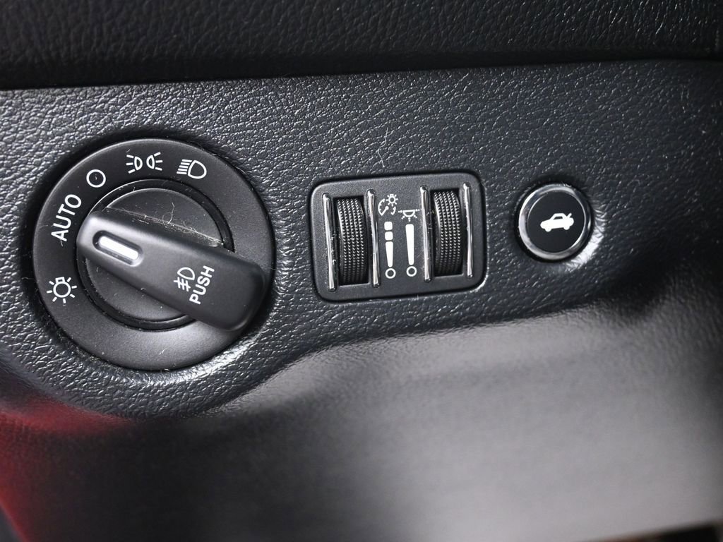Used 2017 Dodge Challenger R/T Plus image 17