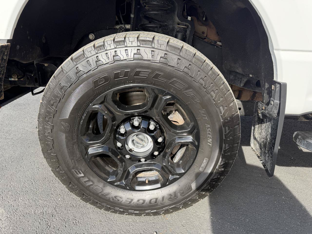 Used 2024 Ford F250 XL w/ STX Appearance Package AWD/4WD image 12