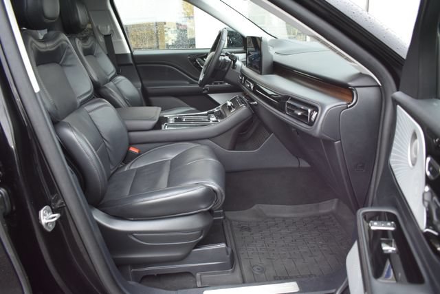 Used 2025 Lincoln Aviator Reserve w/ Equipment Group 201A AWD/4WD image 55