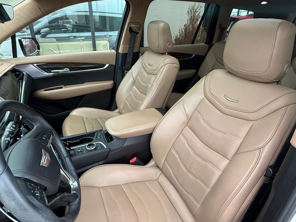 Used 2024 Cadillac XT6 Sport image 8