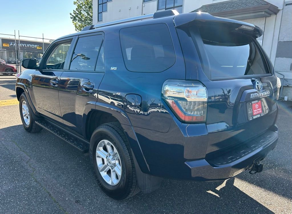 Certified 2024 Toyota 4Runner SR5 Premium w/ Moonroof Package AWD/4WD image 7