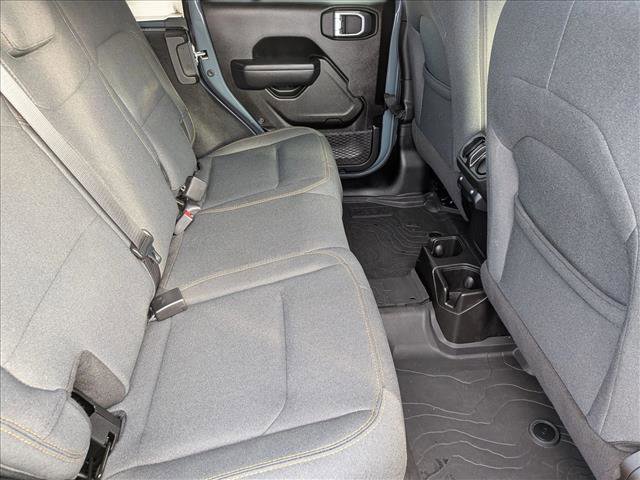 Used 2024 Jeep Wrangler Willys AWD/4WD image 19