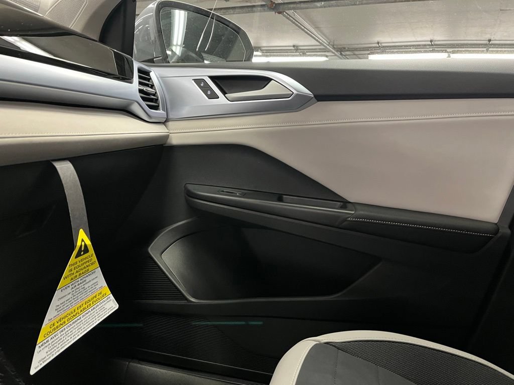 New 2026 Volkswagen Taos SE AWD/4WD image 29