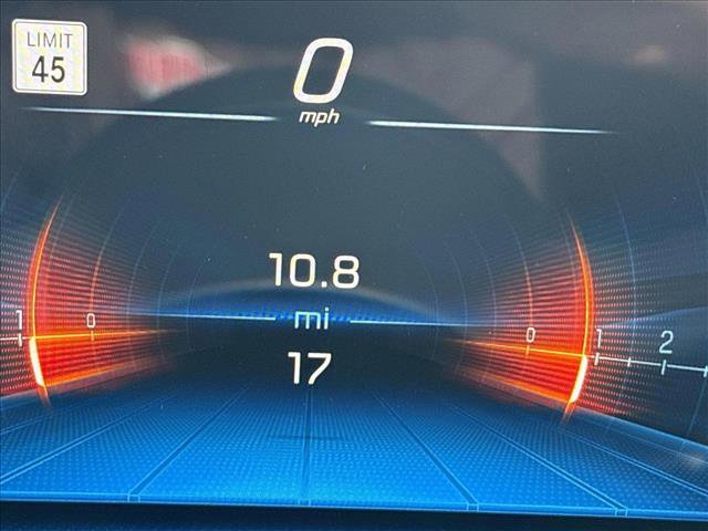 New 2025 Mercedes-Benz GLB 35 AMG 4MATIC image 11