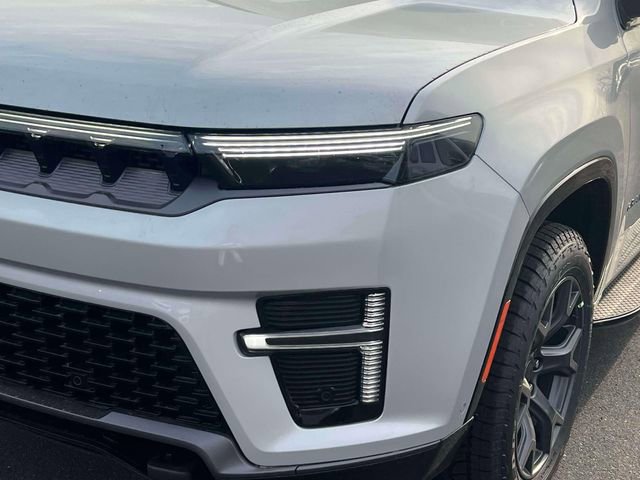 New 2026 Jeep Grand Wagoneer 4WD image 6