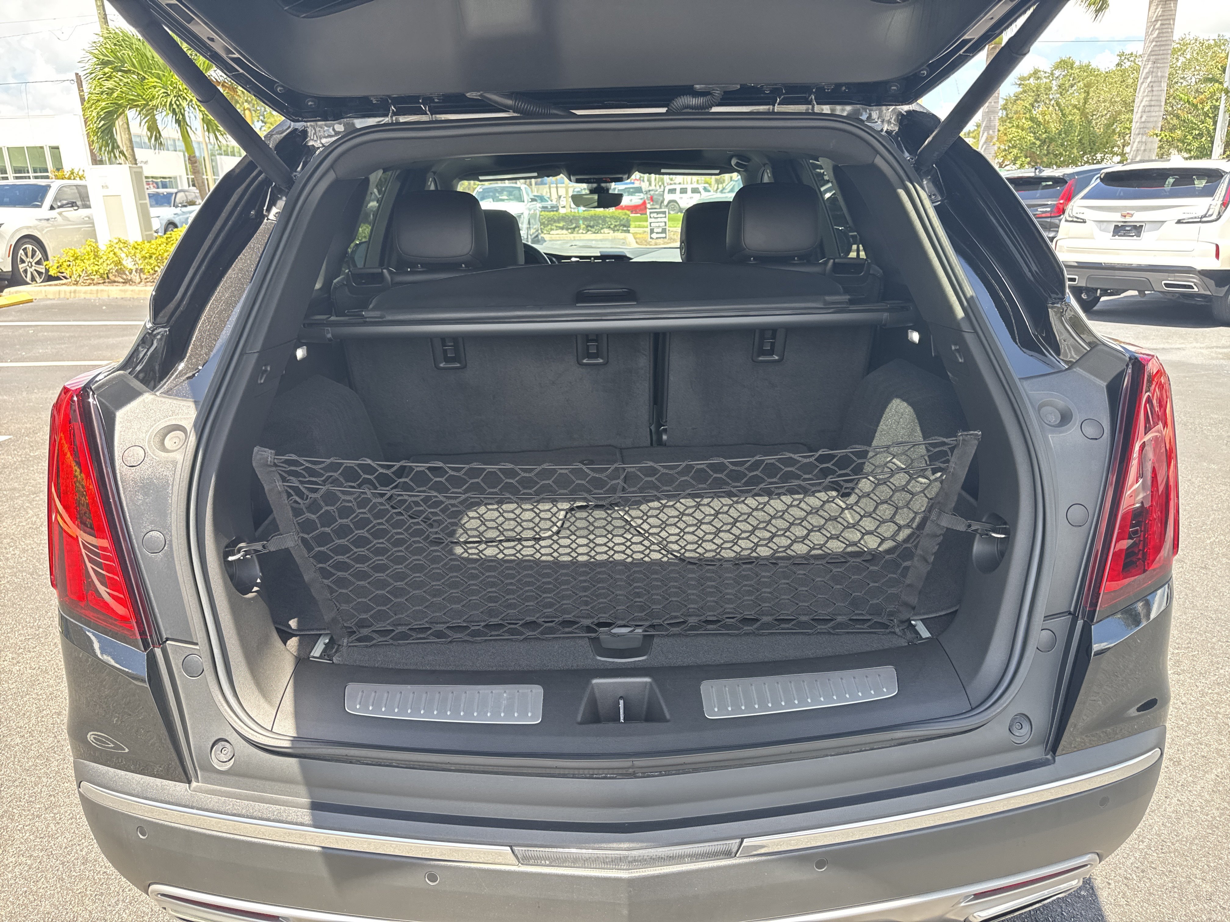 Certified 2024 Cadillac XT5 Premium Luxury w/ Technology Package FWD image 11