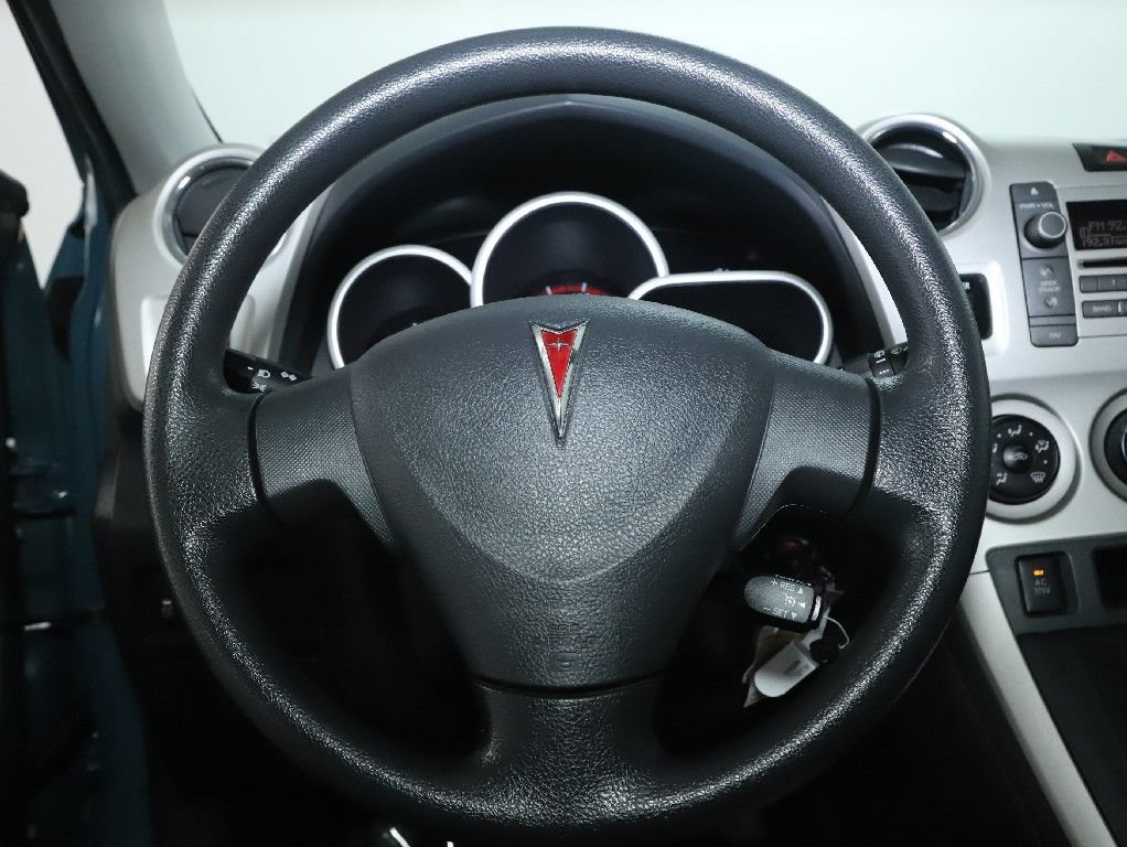 Used 2009 Pontiac Vibe w/ Preferred Package FWD image 21