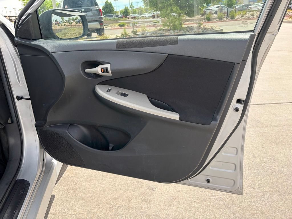 Used 2011 Toyota Corolla S FWD image 21