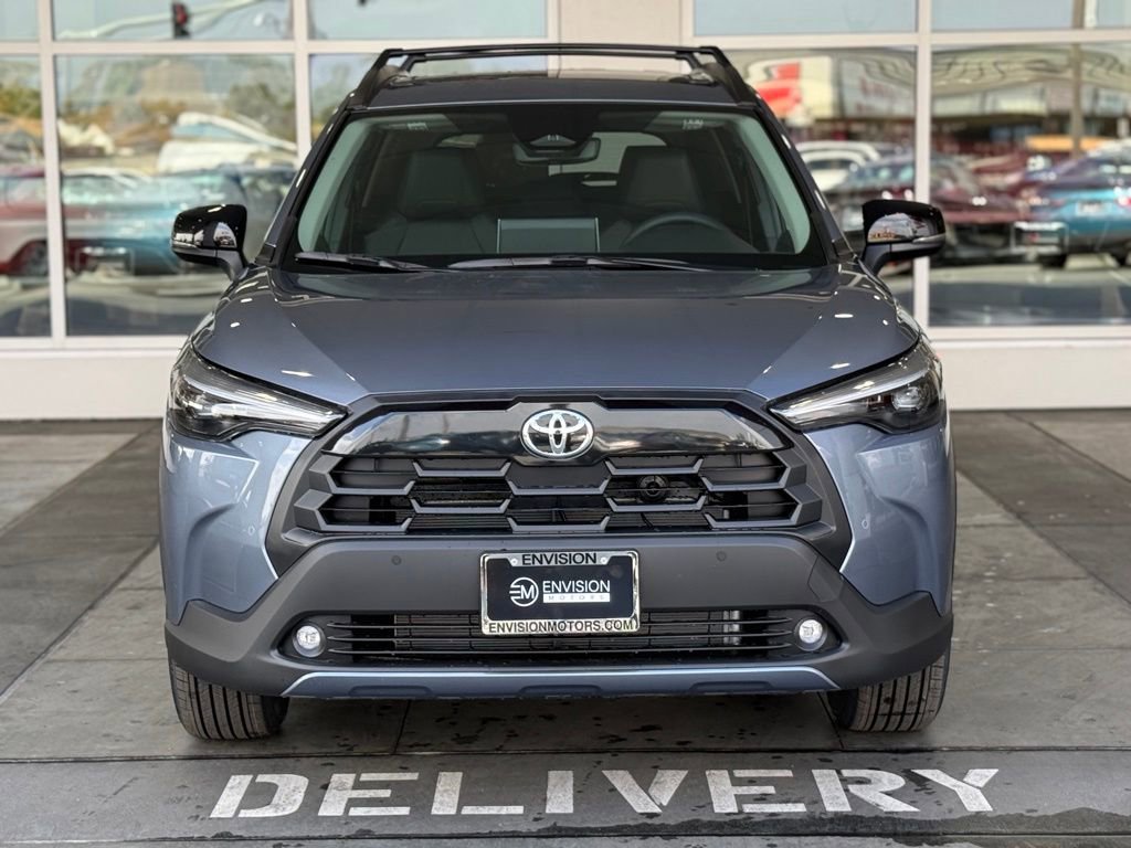 Used 2026 Toyota Corolla Cross XLE image 4