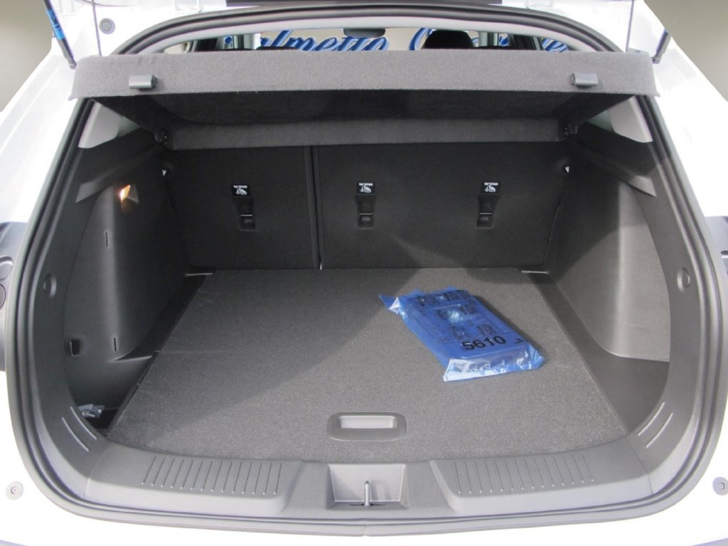 New 2026 Chevrolet Trax LT w/ Driver Confidence Package FWD image 24