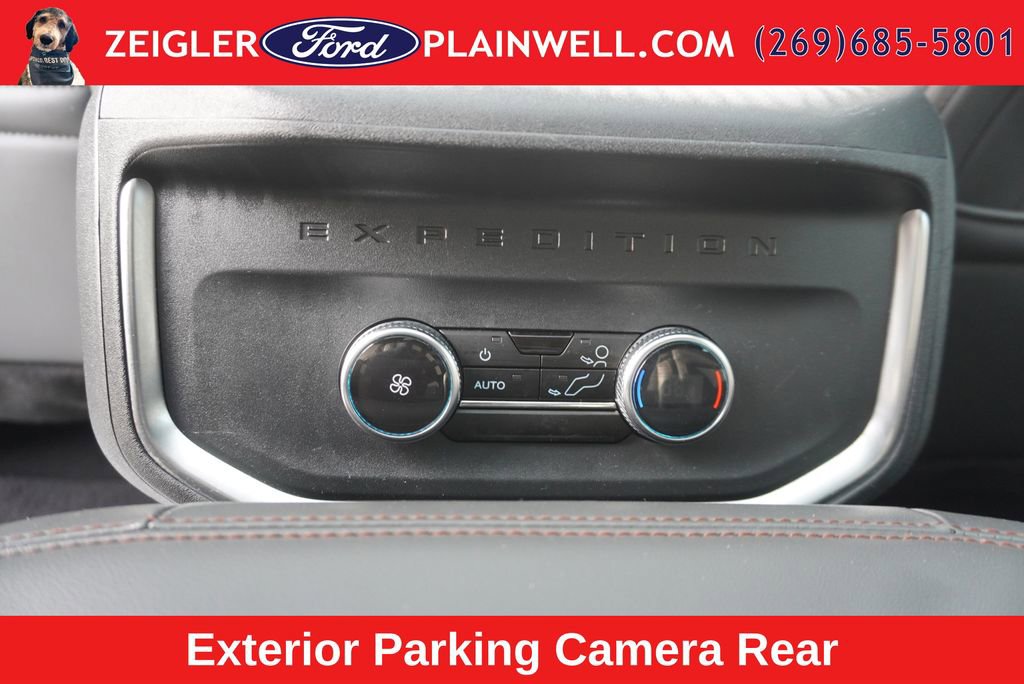 Used 2025 Ford Expedition Active AWD/4WD image 15