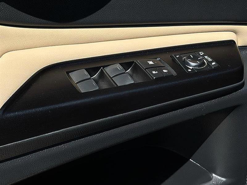 Used 2020 Lexus ES 350 w/ Accessory Package 2 FWD image 17