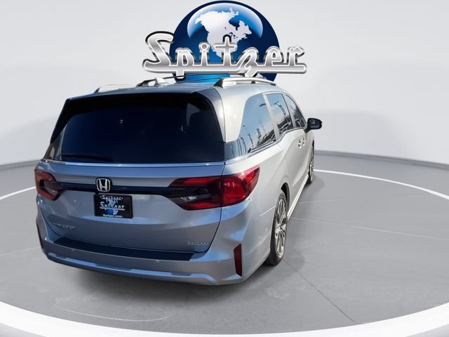 New 2026 Honda Odyssey Touring image 9
