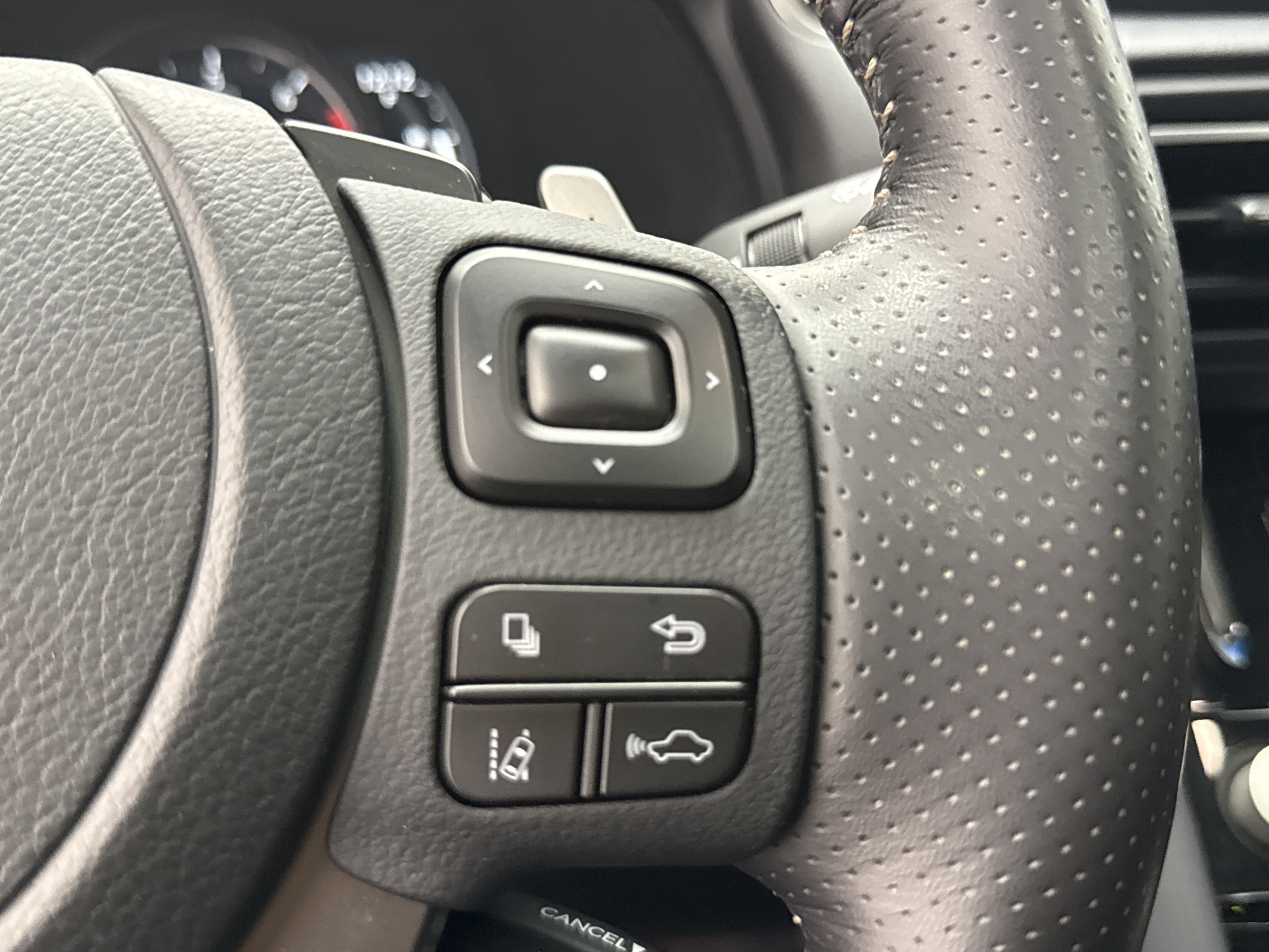 Used 2023 Lexus IS 350 F Sport RWD image 17