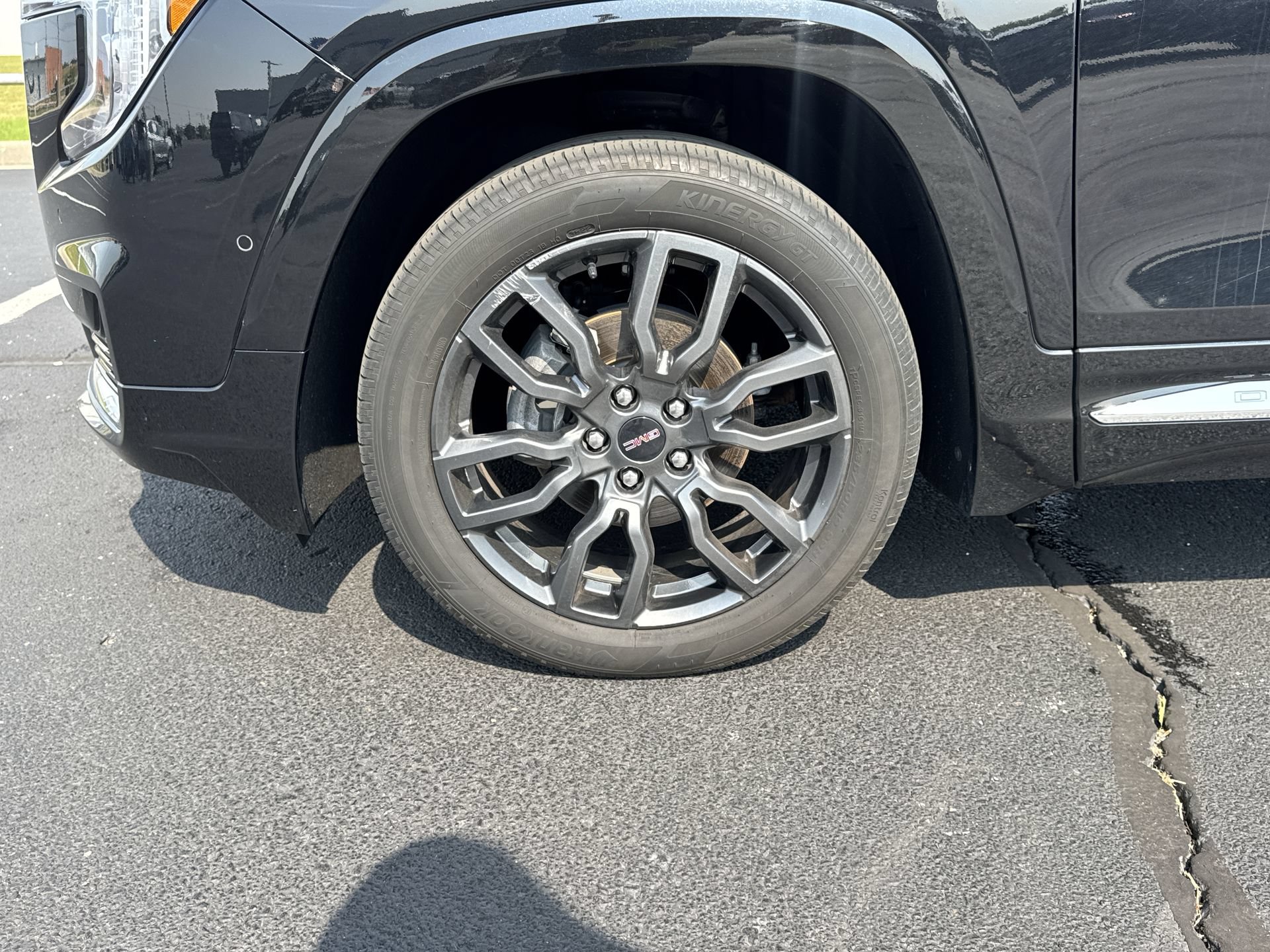 Certified 2023 GMC Terrain Denali w/ Black Diamond Edition AWD/4WD image 10