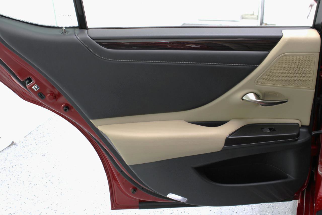 Used 2019 Lexus ES 350 w/ Accessory Package 2 image 41