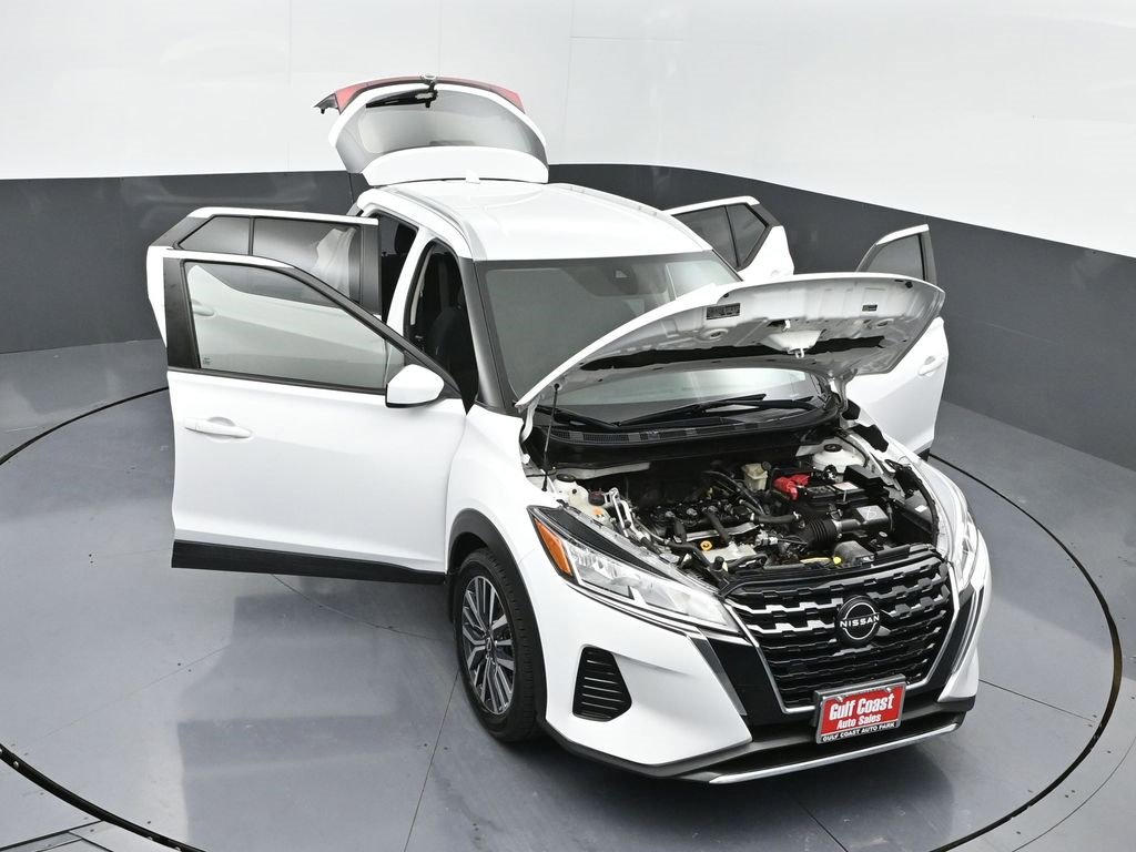 Used 2022 Nissan Kicks SV image 46