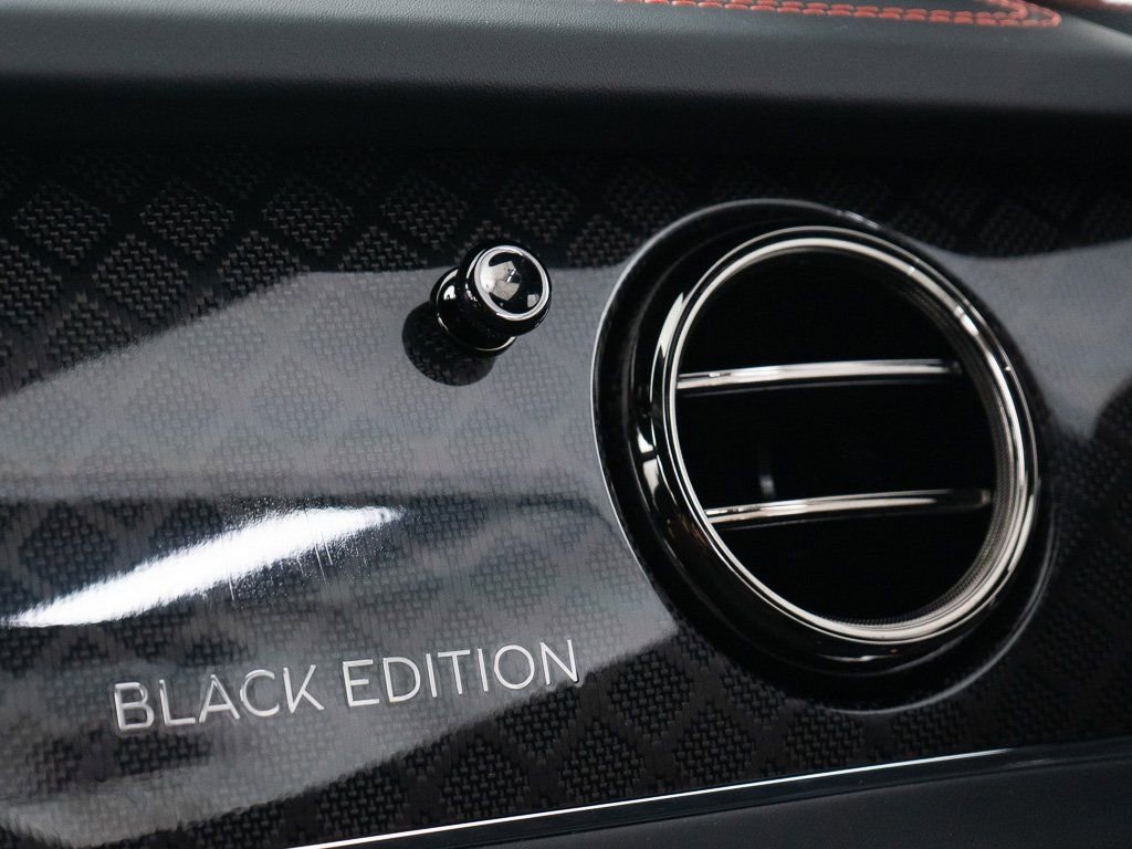 Certified 2025 Bentley Bentayga image 43