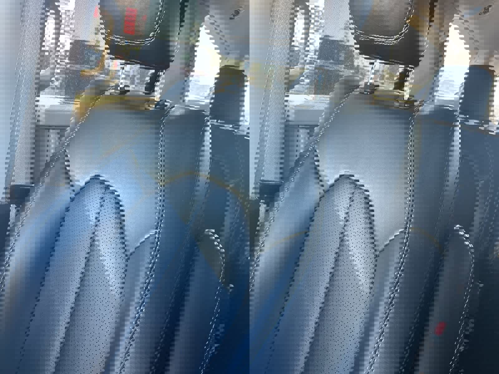 Used 2024 Chrysler Pacifica Touring-L image 38