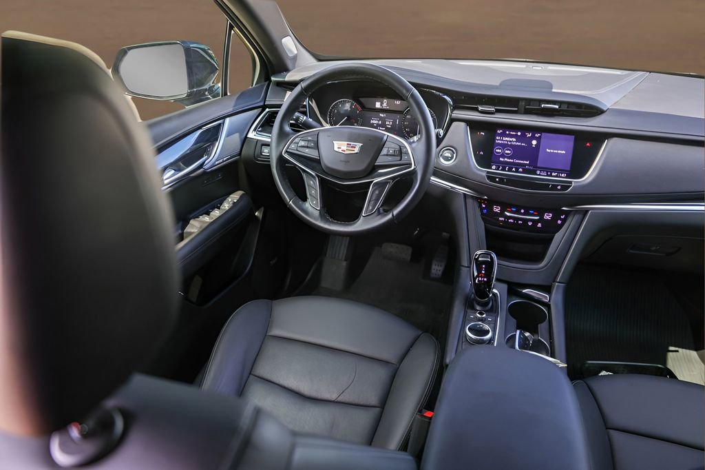 Certified 2022 Cadillac XT5 Premium Luxury w/ LPO, Floor Liner Package image 27