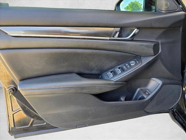 Used 2019 Honda Accord Sport image 10