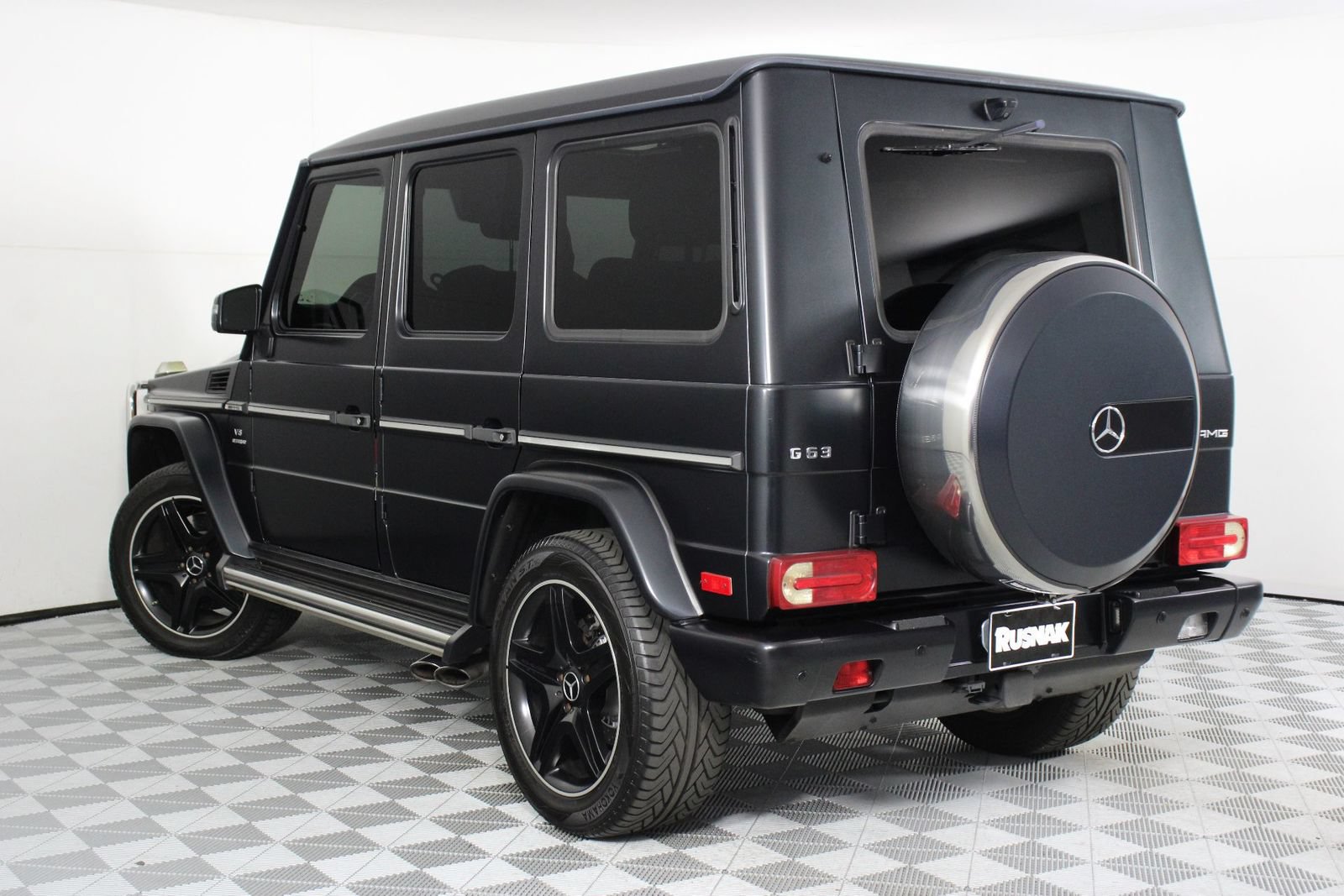 Used 2015 Mercedes-Benz G 63 AMG 4MATIC image 2